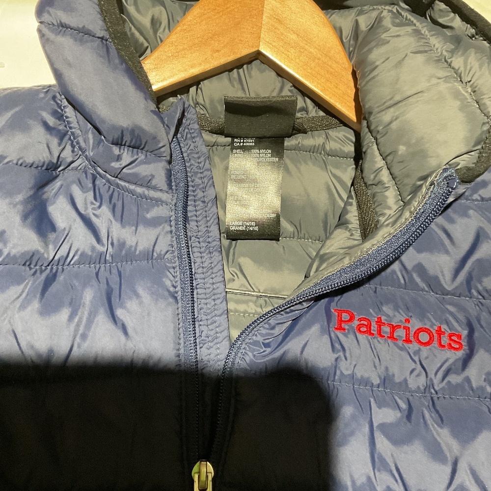 NFL Patriots puffer jacket / blue youth (14-16)